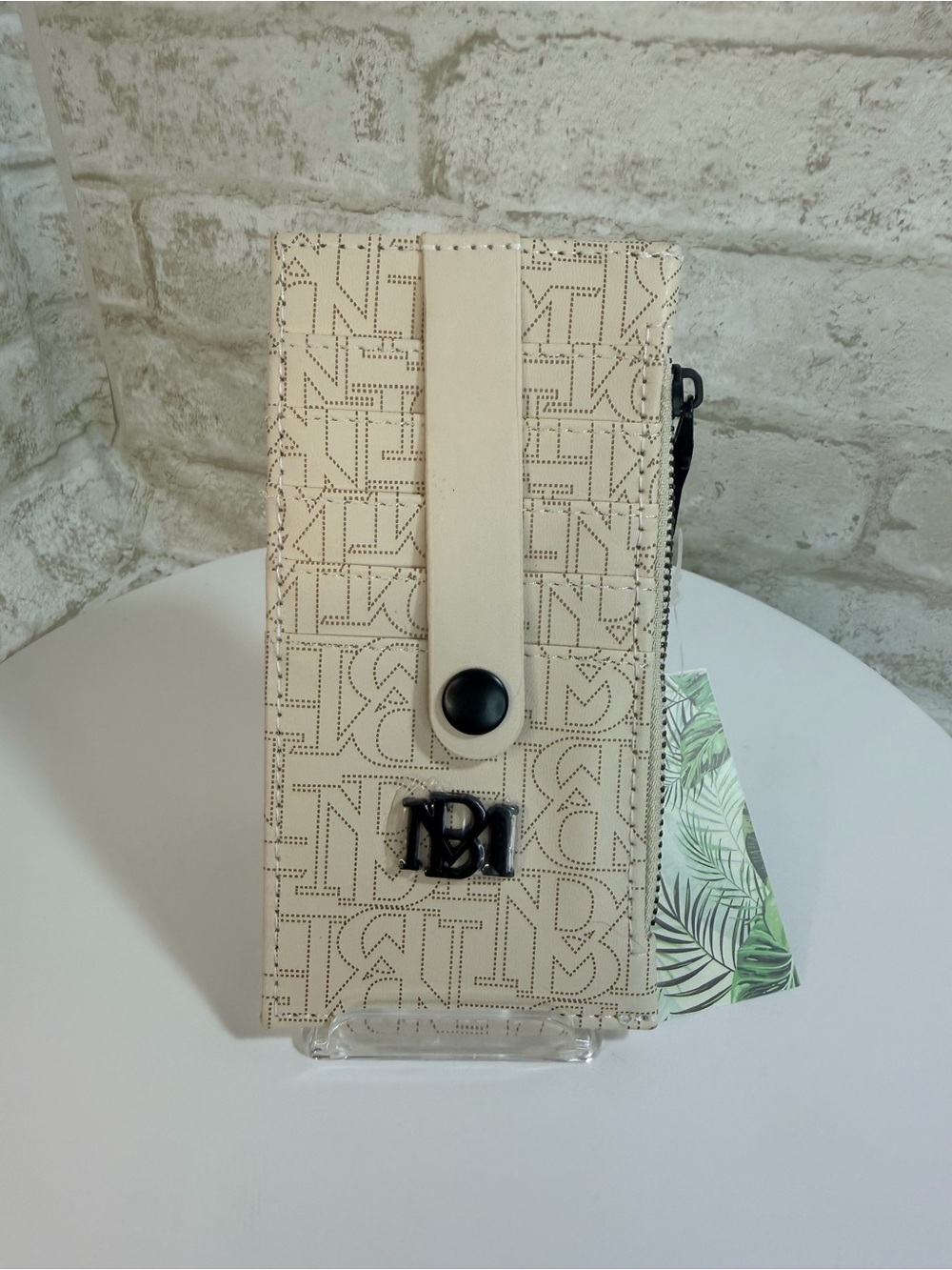Neutral Beige $60 Badgley Mischka Monogram Slim Wallet NWT